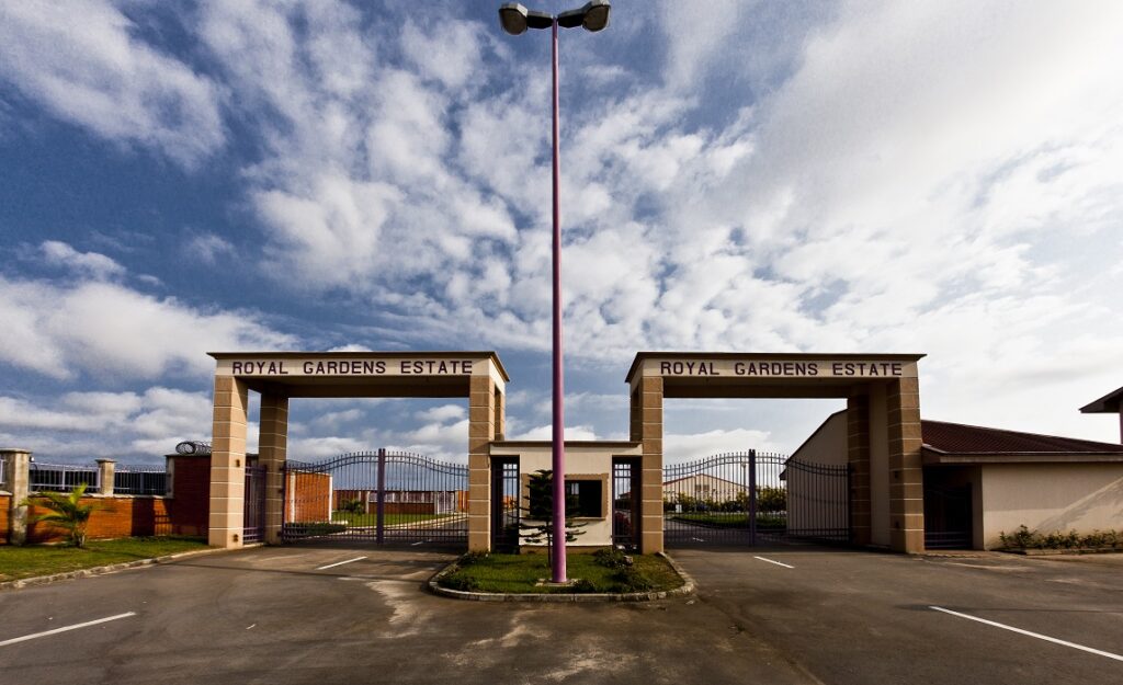 Royal Gardens Estate Front Gate